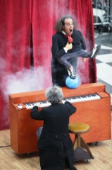 The Crazy Mozarts 030 * 5616 x 3744 * (6.69MB)